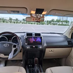 Toyota Land Cruiser Prado 2017