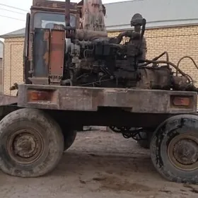 Komatsu 830E-AC 1987