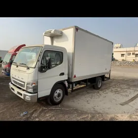 Mitsubishi Canter 2025