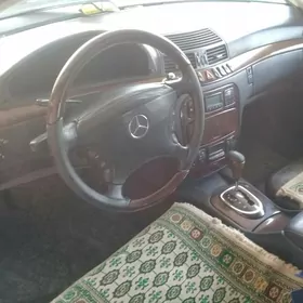 Mercedes-Benz S-Class 1999
