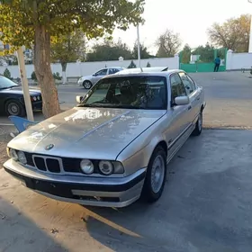 BMW 520 1990