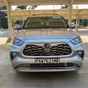 Toyota Highlander 2020