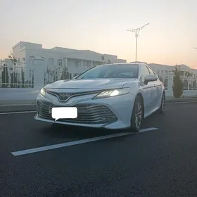 Toyota Camry 2020