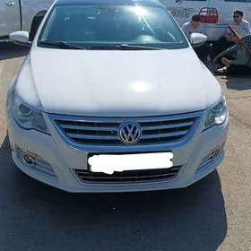 Volkswagen Passat 2010