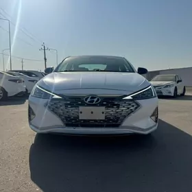 Hyundai Elantra 2020