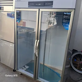 Et ūçin holodilnik