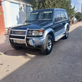 Mitsubishi Pajero 1996