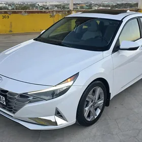 Hyundai Elantra 2022