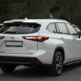 Toyota Highlander 2020