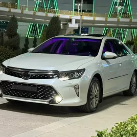 Toyota Camry 2018
