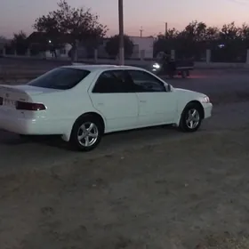 Toyota Camry 2001