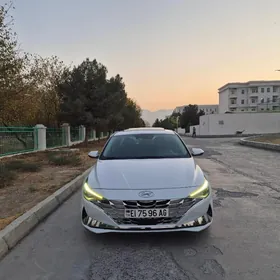 Hyundai Elantra 2021