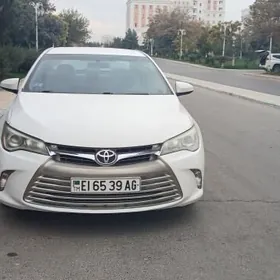 Toyota Camry 2016