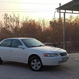 Toyota Camry 1997