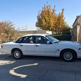 Ford Crown Victoria 1995