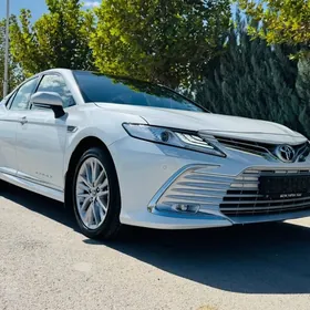 Toyota Camry 2023
