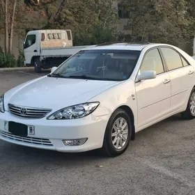 Toyota Camry 2004
