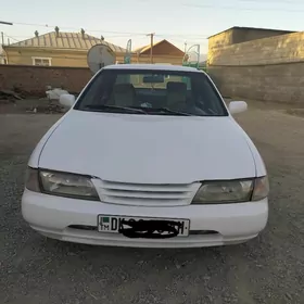 Nissan Sunny 1999