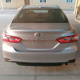Toyota Camry 2020