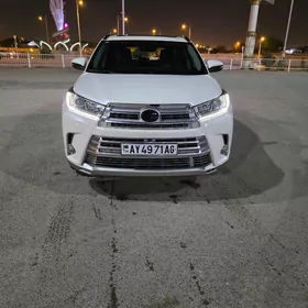 Toyota Highlander 2018