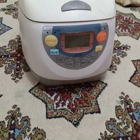 хлебопечка и кофеварка