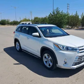 Toyota Highlander 2017