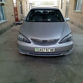 Toyota Camry 2004