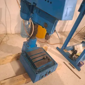 станок сверлирный