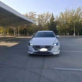 Hyundai Sonata Hybrid 2020