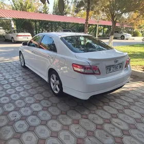 Toyota Camry 2011