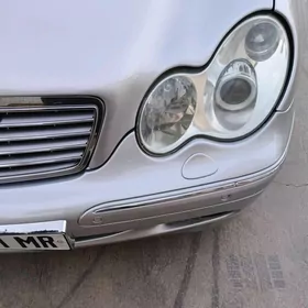 Mercedes-Benz C-Class 2003