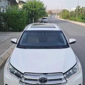 Toyota Highlander 2018