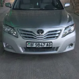 Toyota Camry 2011