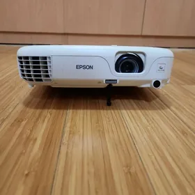 Epson proyektor/проектор