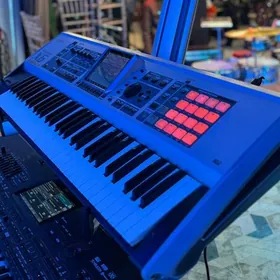Roland Fantom x6