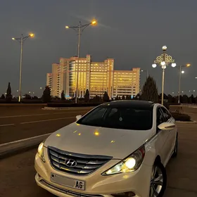 Hyundai Sonata 2012