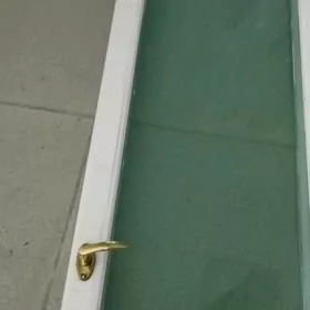 Aýna agaç Apisge Penjire