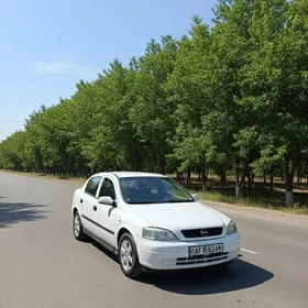 Opel Astra 2005