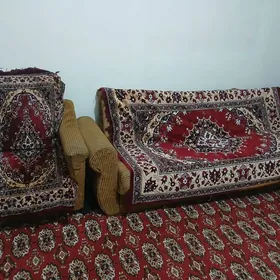 диван и два кресла