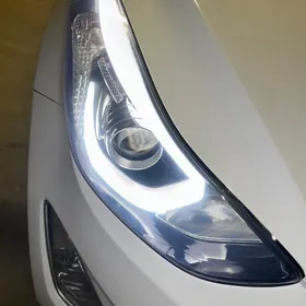 Hyundai Elantra 2014