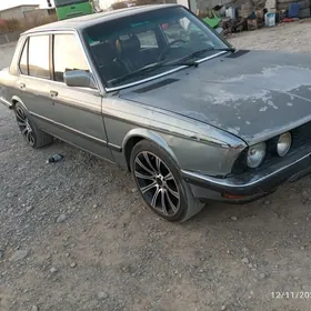 BMW 528 1986