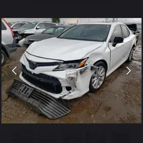 Toyota Camry 2020