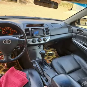 Toyota Camry 2005