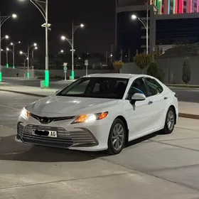 Toyota Camry 2023