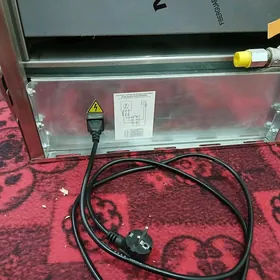 GAMBURGER bişirÿan ojak