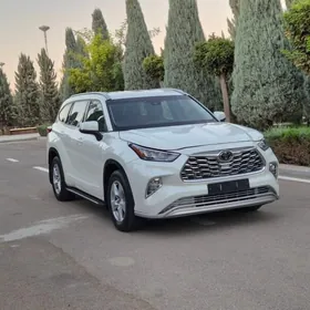 Toyota Highlander 2020