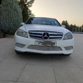 Mercedes-Benz C300 2010