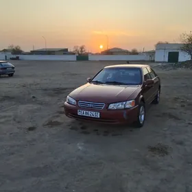 Toyota Camry 2001