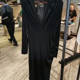 вечернее платье размер М