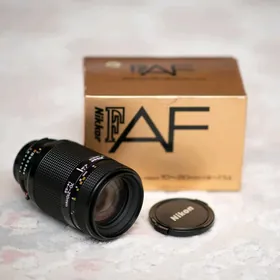 Obýektiv Nikon 70-210mm